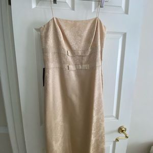 Beautiful dress for a summer wedding!